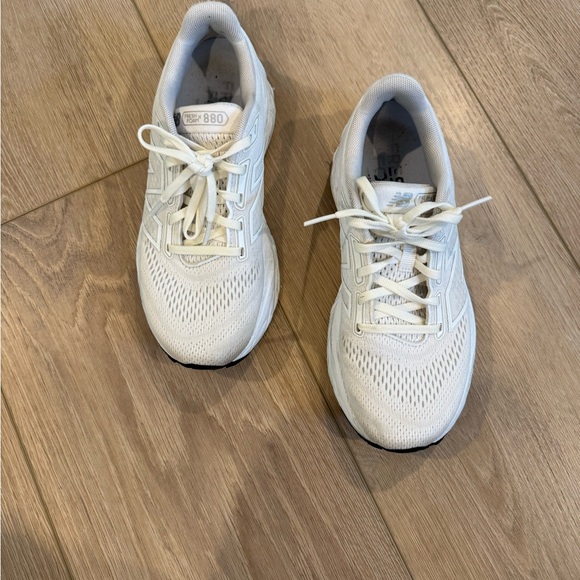 Great sneakers - Picture 2 of 8